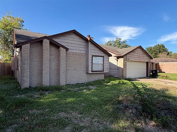 3rd image of 16006 Corsair Rd