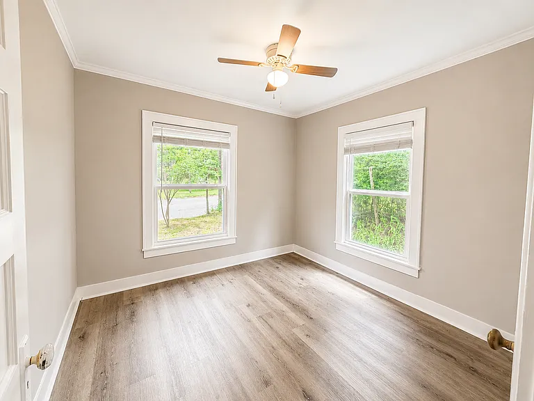1412 W Bullock St — Photo 5