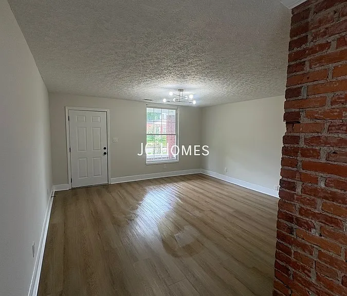 2725 Hale Ave — Photo 24