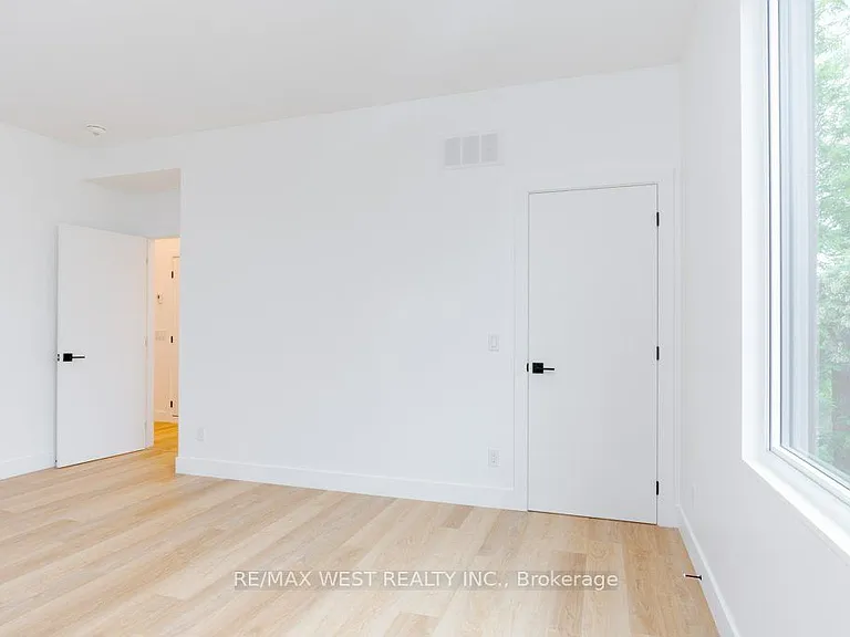 63 Lonborough Ave — Photo 4