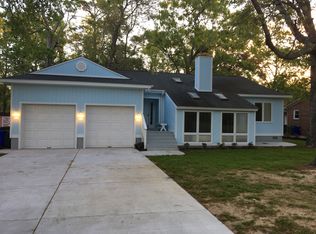 614 3rd Ave N, Surfside Beach, SC 29575