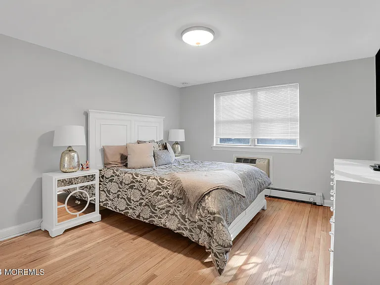 155 Manor Dr — Photo 15