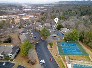 1904 Abbey Cir, Asheville, NC 28805