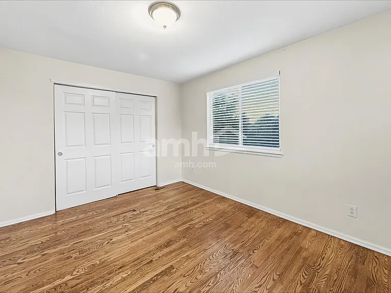 11852 Altura St — Photo 14