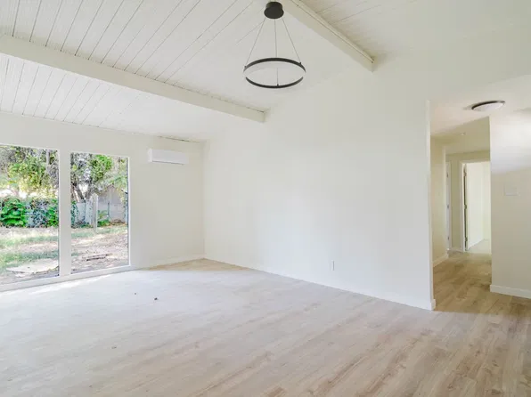 7704 Calvin Ave, Reseda, CA 91335
