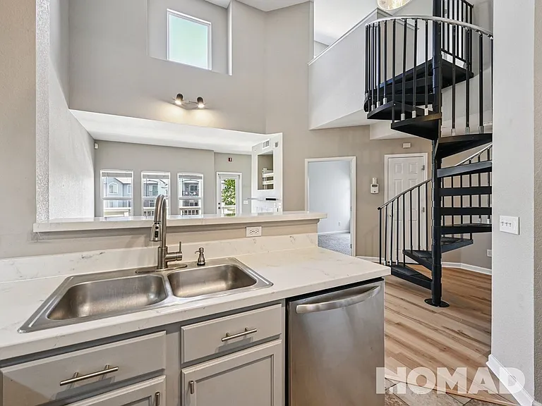 8707 E Florida Ave #604 — Photo 7