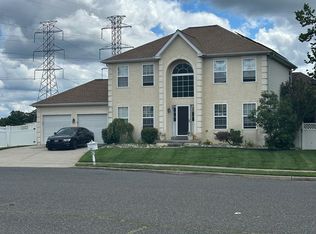 109 Harmony Circle Rd, Sicklerville, NJ 08081