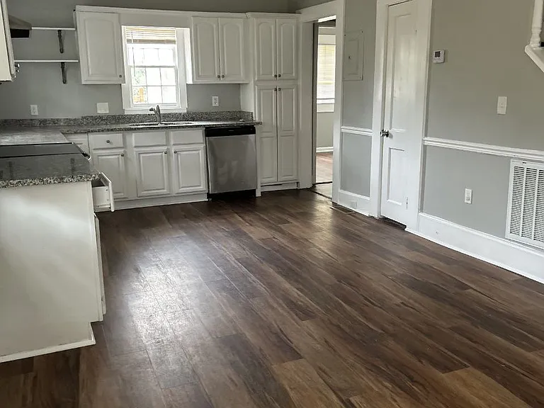 920 Lamore St — Photo 20