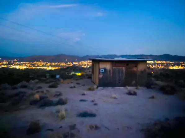 101 Nelson Rd, Yucca Valley, CA 92284