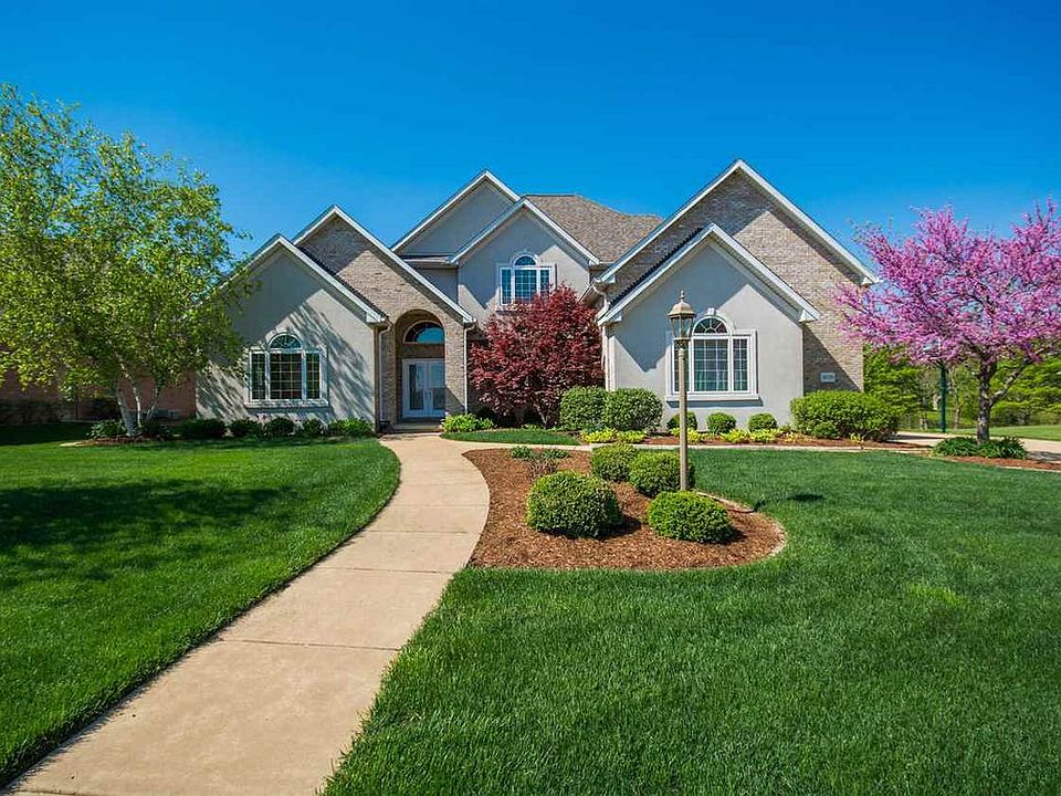 1st image of 10729 N Trails Edge Dr