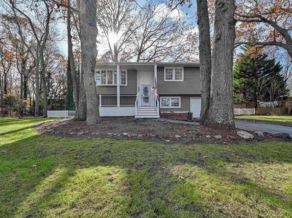 497 Sara Ann Ct, Linwood, NJ 08221