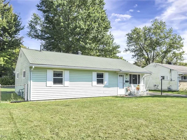 931 West Dr, Sheffield Lake, OH 44054