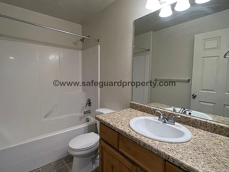 8248 S Resaca Dr #J4 — Photo 11