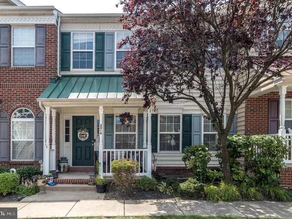 2016 Hidden Meadows Ave, Pennsburg, PA 18073