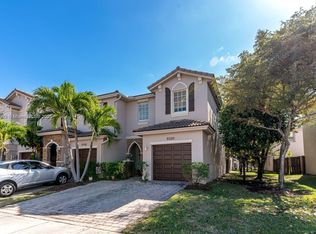 9320 SW 220th Ter, Cutler Bay, FL 33190