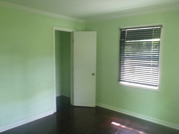 4th image of 1812 W McFarland Ave