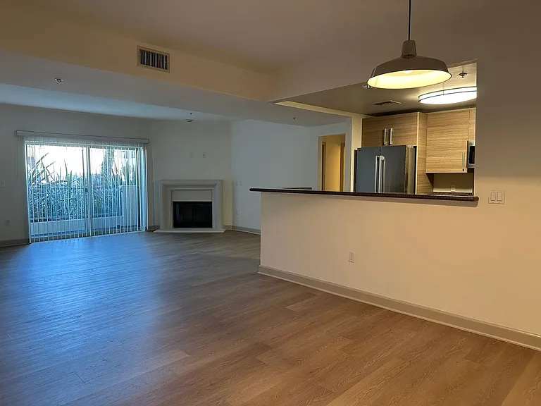 Vista Del Sol - Burbank — Photo 25