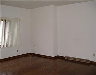 2nd image of 507 Guthrie St