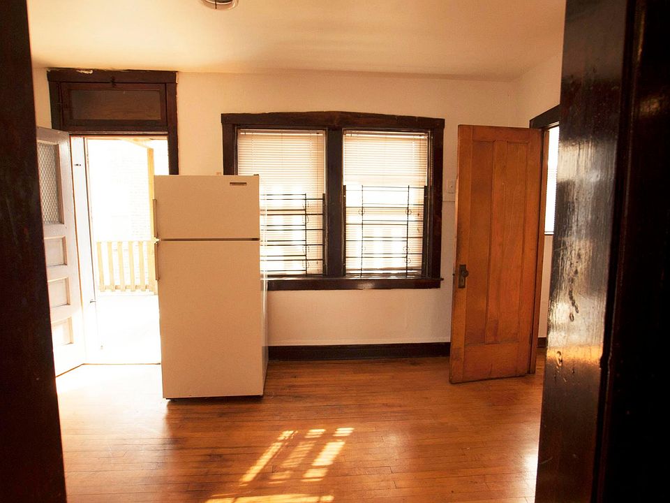 1st image of 2659 W North Ave