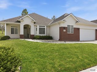 1719 S 190th Plz, Omaha, NE 68130