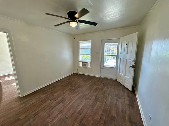 2nd image of 621 Brook Dr APT C