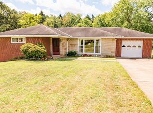 608 Edgewood Dr, Apollo, PA 15613