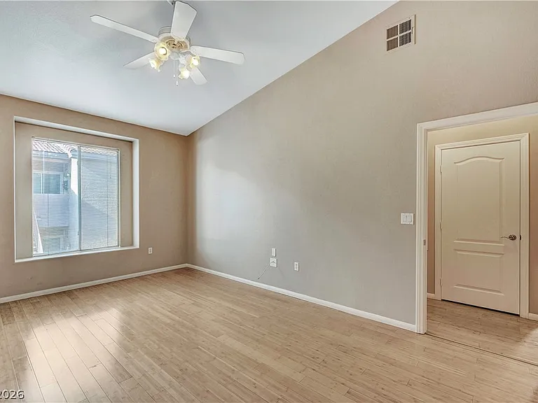 2305 W Horizon Ridge Pkwy #2423 — Photo 20