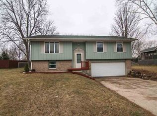 380 Walnut St, Oregon, WI 53575