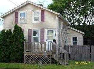 824 48th St, Kenosha, WI 53140