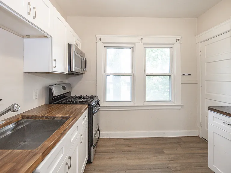 1545 Coutant Ave — Photo 8