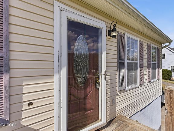 4th image of 1417 Wilson Rd