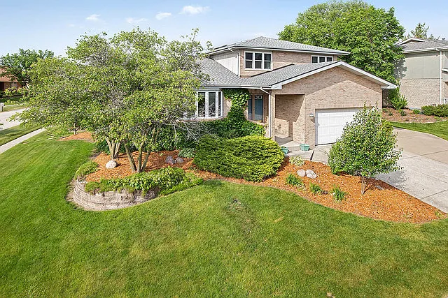 501 Wexford Dr photo 1