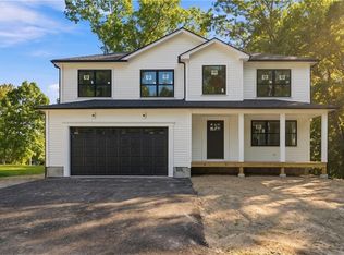 47 Dale St, Cumberland, RI 02864