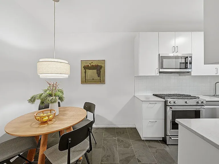 80 Avenue P #D14 — Photo 8