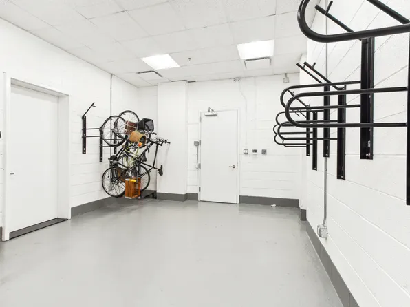 115 East 55th Street image 18 of 18