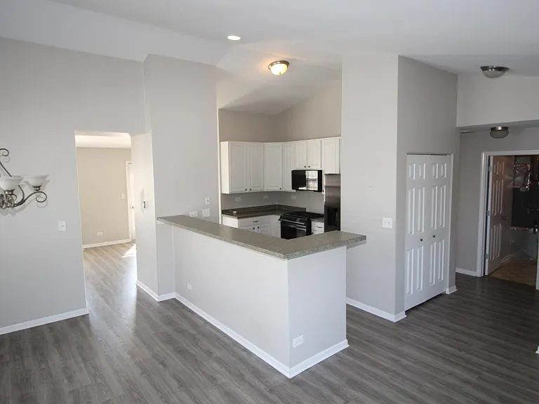 2518 Golf Ridge Cir #2518 — Photo 6