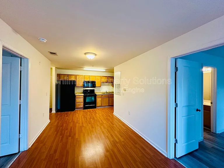376 S Kerr Ave #302 — Photo 5