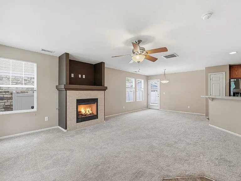10448 Garland Dr — Photo 3