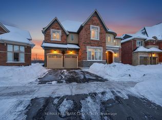 13 Sanford Cir, Springwater, ON L9X 2A8