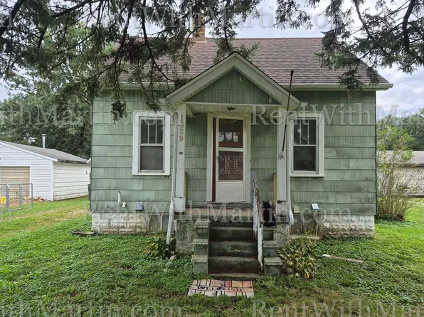 1359 Garden Ave, Waterloo, IA 50701