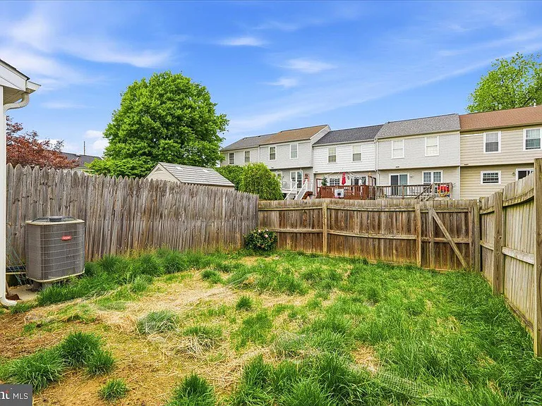 5735 Sunset View Ln — Photo 37