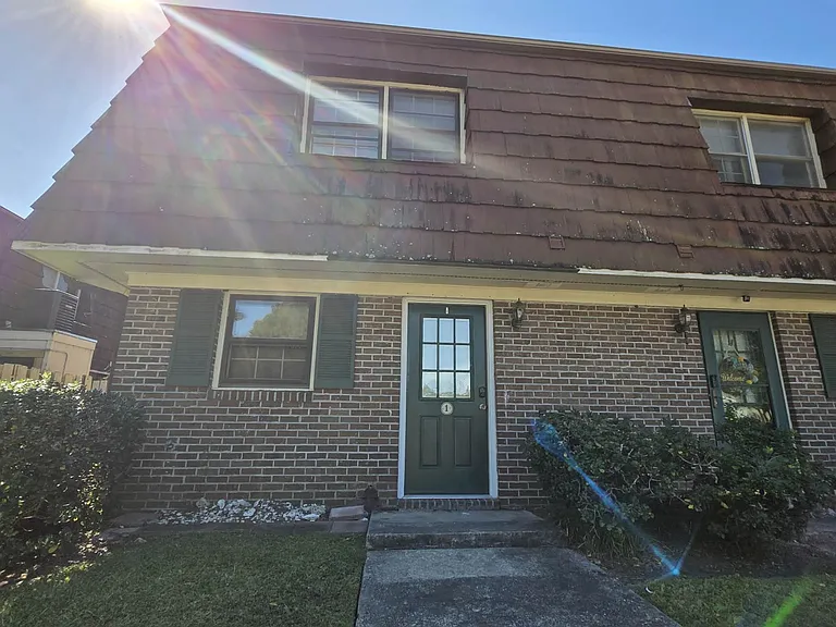 1025 Carolina Rd — Photo 1