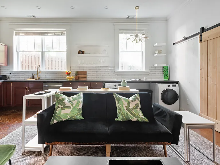 570 Morgan St NE #B — Photo 7