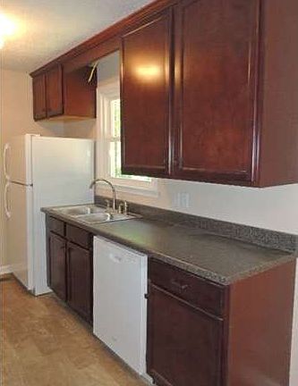 4th image of 772 Hayden Dr