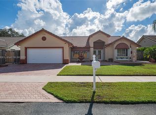 882 SW 124th Ter, Davie, FL 33325