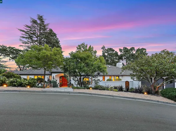 1122 Via Media, Lafayette, CA 94549