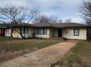 1820 NW 22nd St, Lawton, OK 73505