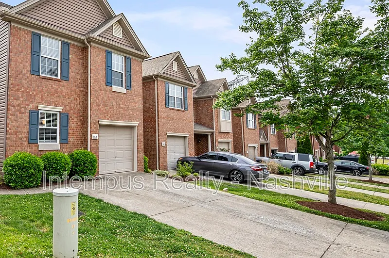Building Photo - 8619 Altesse Way