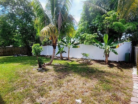 4th image of 7876 SW 4th Place