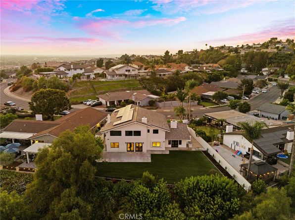 2403 N Shady Forest Ln, Orange, CA 92867